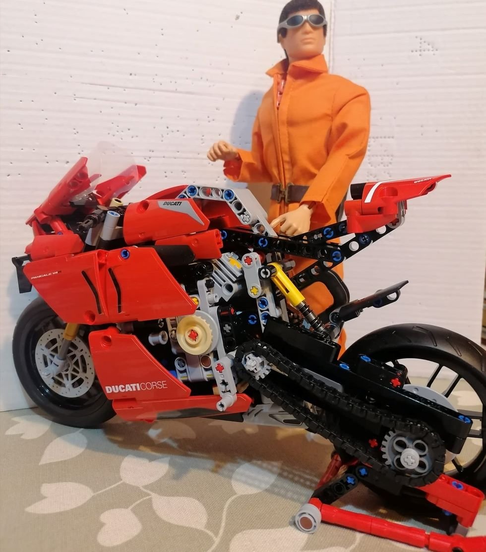 395515423_10227936323332358_1191249703112010908_n.jpg